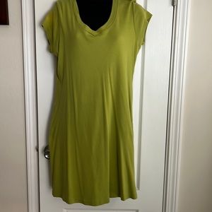 Green casual dress.  Like new.   Newport News Brand.